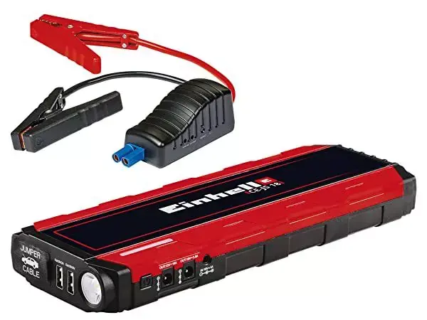 Powerbanka Einhell Jump-Start CE-JS 18/1 s připojeným startovacím kabelem a ochrannou zástrčkou na bílém pozadí.