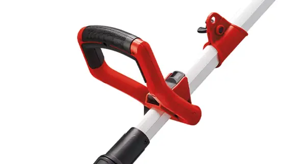 Nastavitelná přídavná rukojeť vyžínače GE-CT 18/33 Li E pro ergonomické přizpůsobení uživateli.