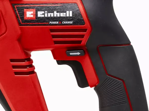 Detail spouště na aku vrtacím kladivu Einhell TE-HD 18/12 Li s ergonomickou rukojetí.